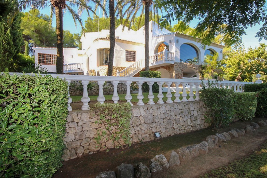 Luxury villa very close to Arenal beach for sale in Javea