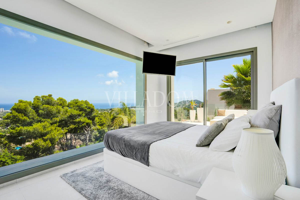 Luxury Villa with exceptional sea views in Javea
